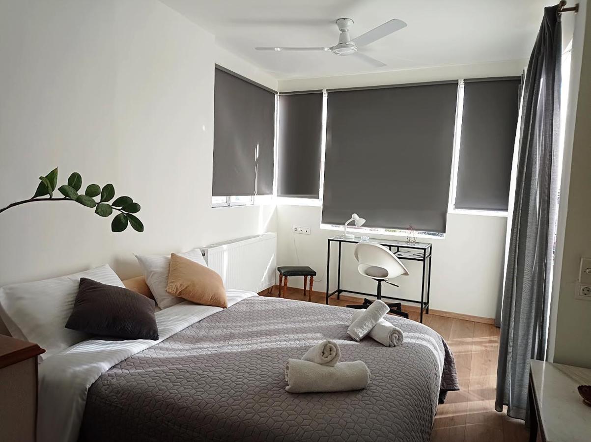 Nona's Apartament *